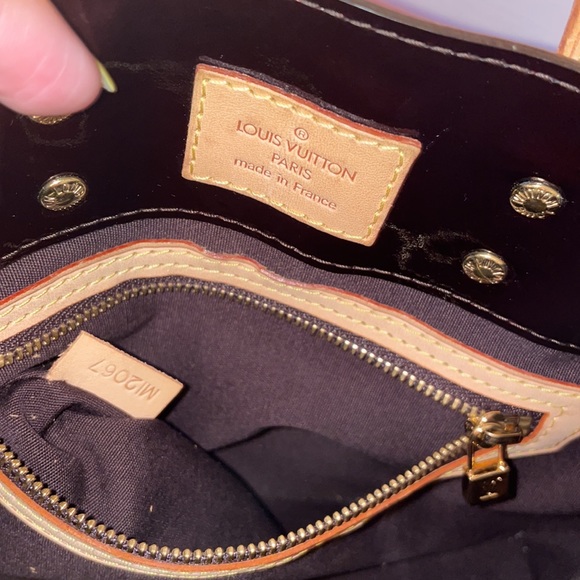 SOLD Louis Vuitton Reade PM Vernis ✨ - Picture 9 of 9